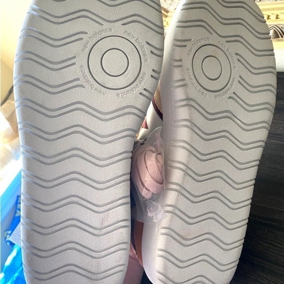 New Balance Sz M 10 W 12 Burgundy Pink Haze Sneakers Tennis Shoes Rare CT302MA - Picture 7 of 10